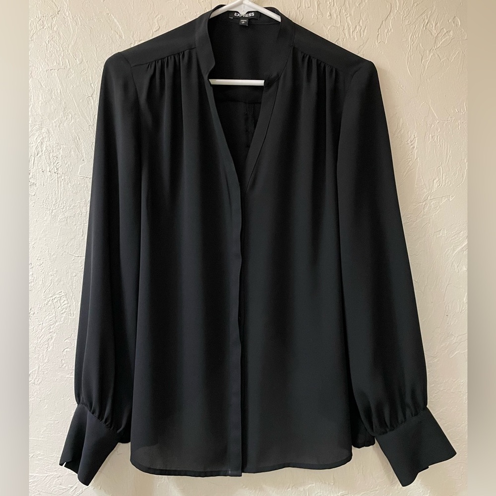 Button back blouse